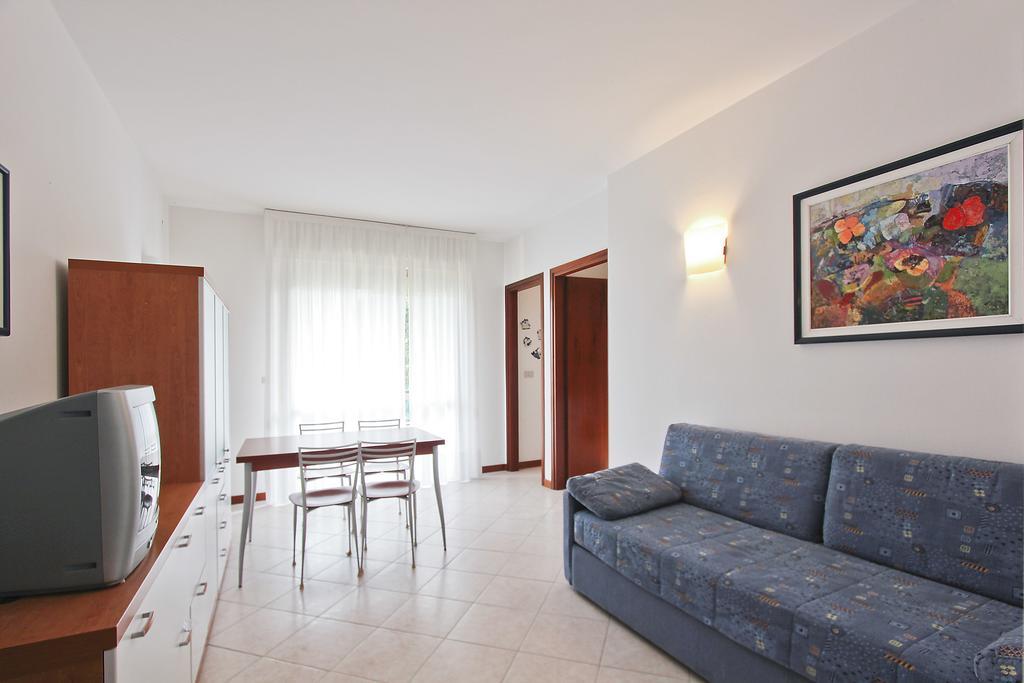 Appartement Residenza Ibsen à Lignano Sabbiadoro Chambre photo